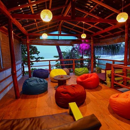 Hotel Palm Leaf Surf Cafe Galle Exterior foto